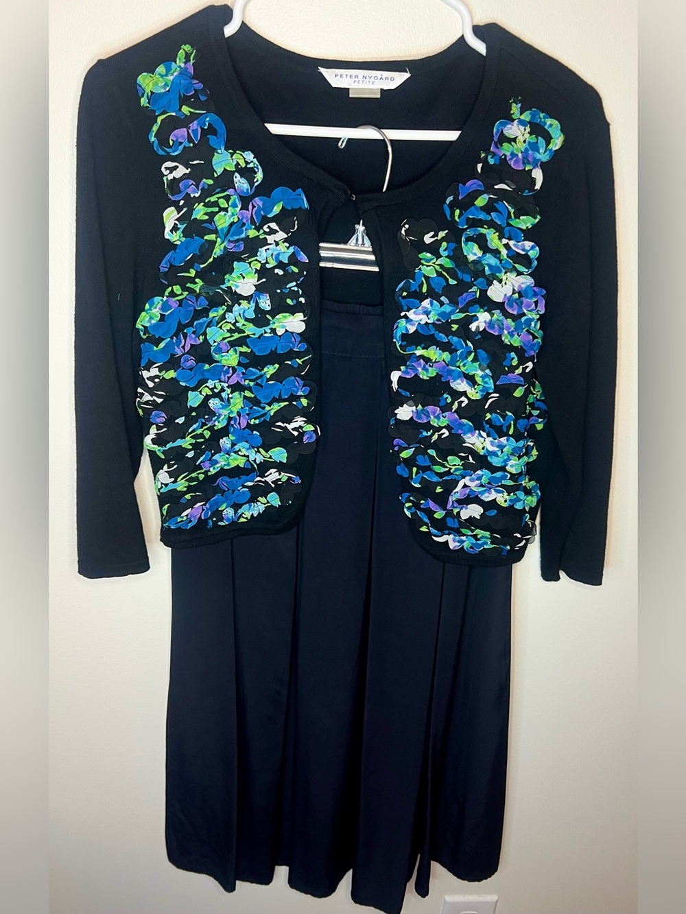 Peter Nygard Petite Floral Appliqué Cardigan & Black Pull-On Skirt Outfit Set S